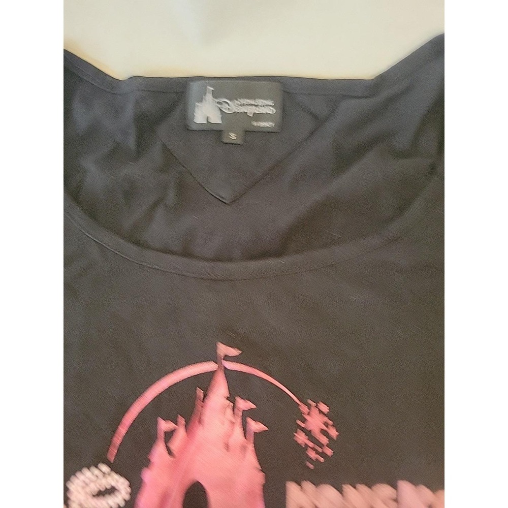 Disney Hong Kong Womans Small Short Sleeve Shirt Beaded Pink Castle - Picture 3 of 6
